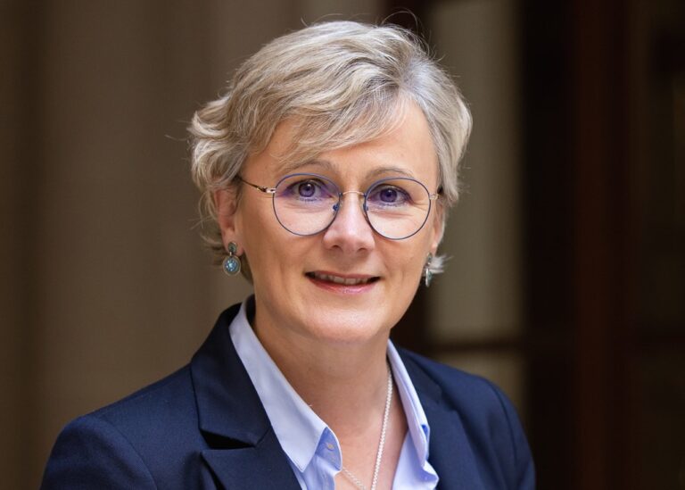 Florence Consille